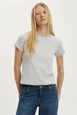 90 S Baby Tee