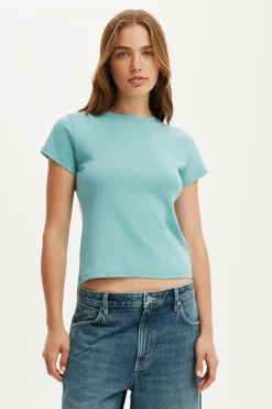 90 S Baby Tee