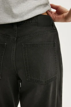 91 Straight Jean