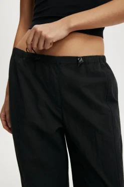 Active Woven Utility Pant