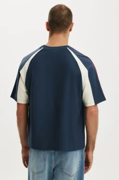 Cropped Fit FIFA T-Shirt