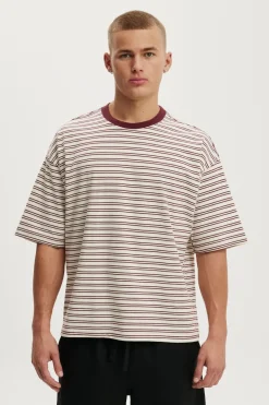Cropped Fit T-Shirt