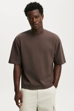Cropped Fit T-Shirt