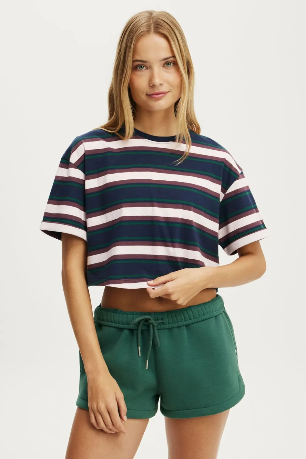 Cropped Graphic Active Tee