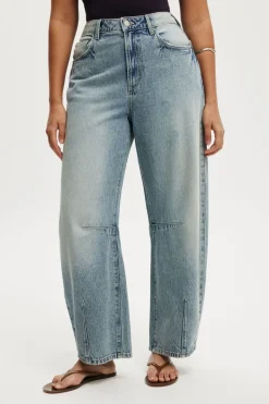 Curvy Barrel Jean