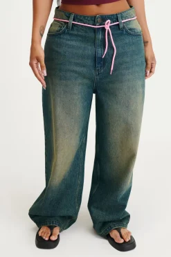 Curvy Boyfriend Super Baggy Jean