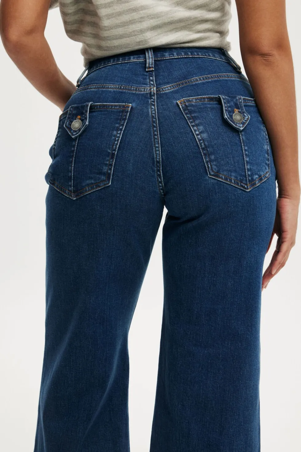 Curvy Stretch Wide Jean