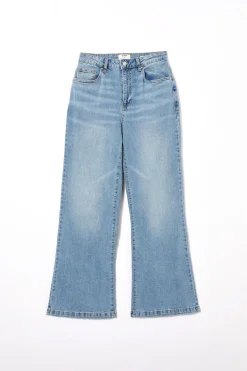 Curvy Stretch Wide Jean