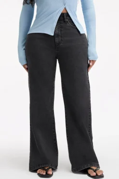Curvy Stretch Wide Jean