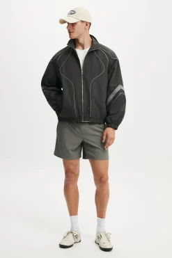 Easy Active Short