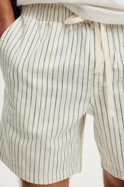 Easy Short | Men's Fashion | Cotton On