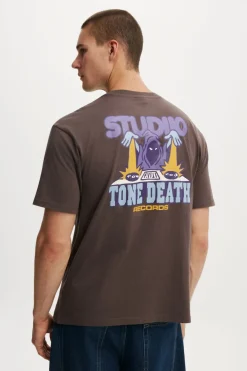 Everyday Fit Graphic T-Shirt