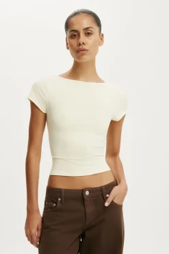 Hold Me Scoop Back Tee