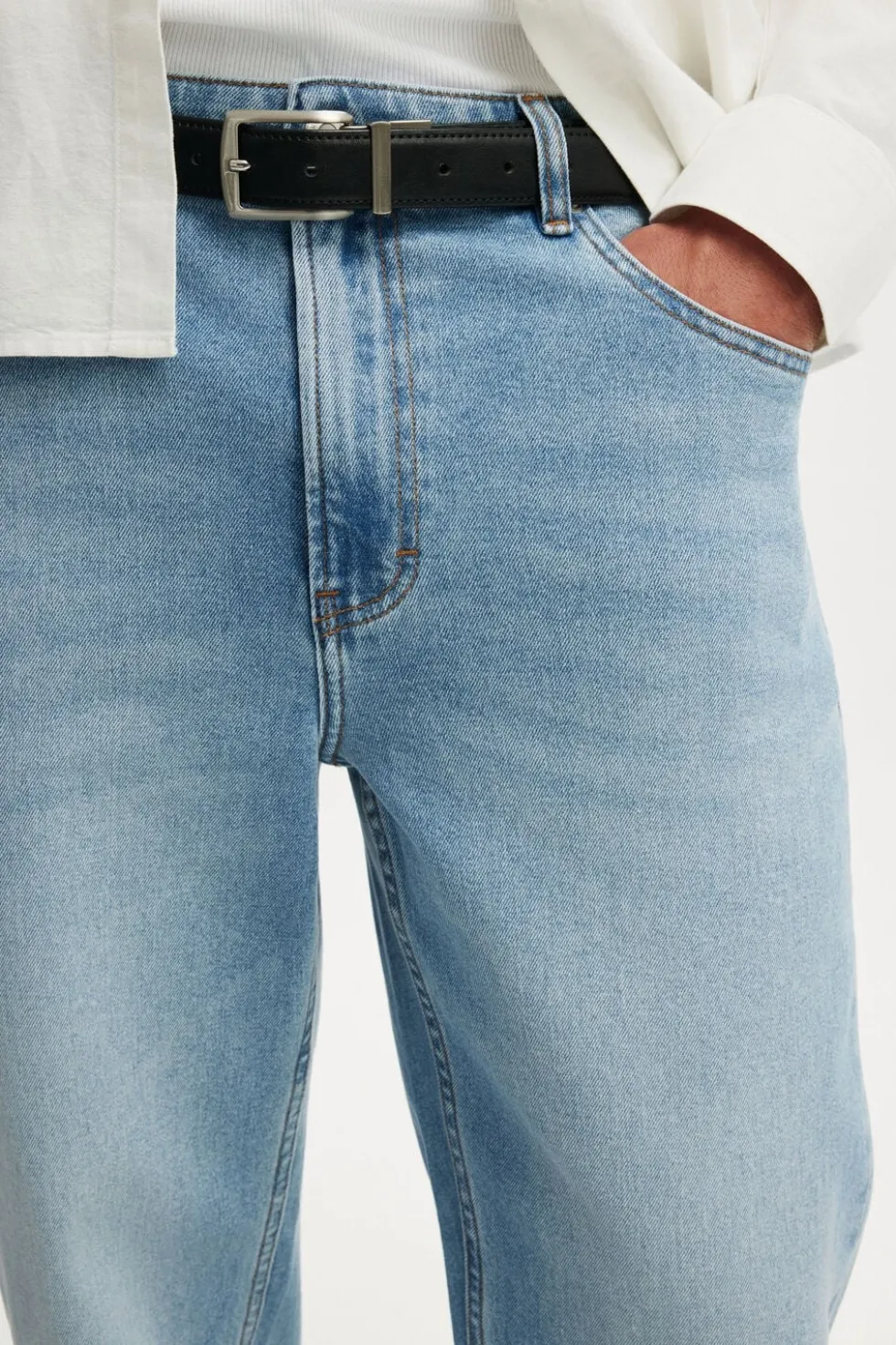 Loose Straight Jean