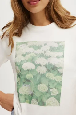 Lounge Graphic Tee