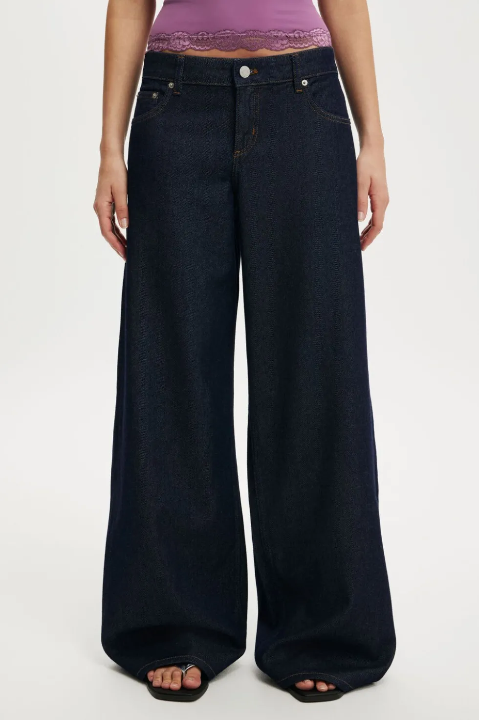 Low Rise Wide Jean