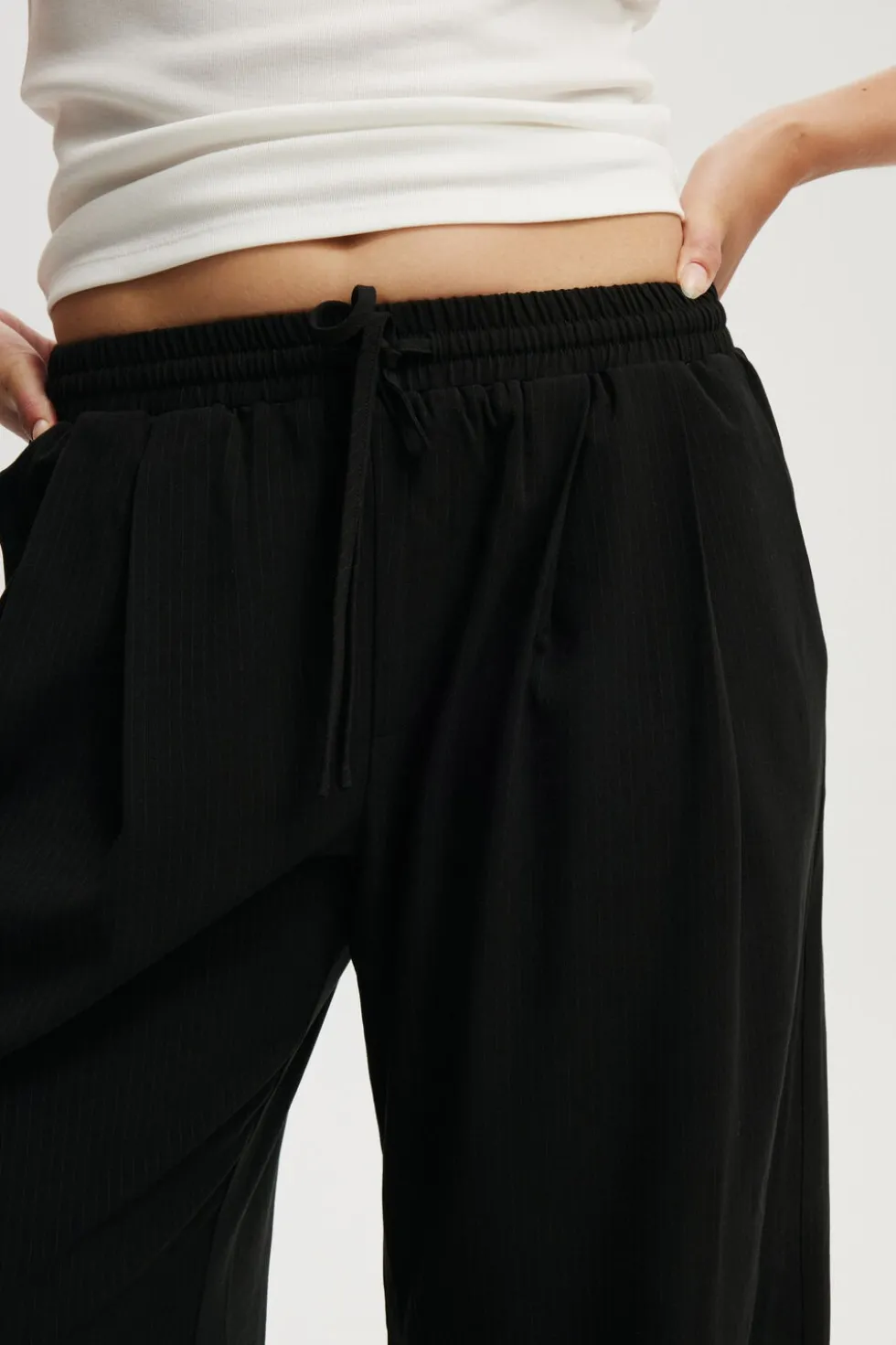 Luis Pull On Suiting Pant