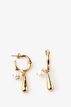 Mid Hoop Earring