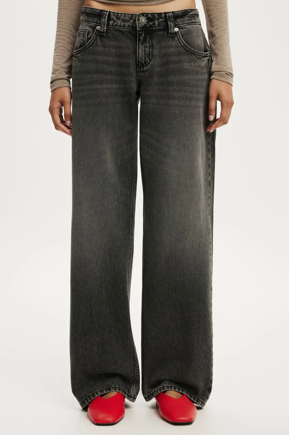Petite Low Rise Straight Jean