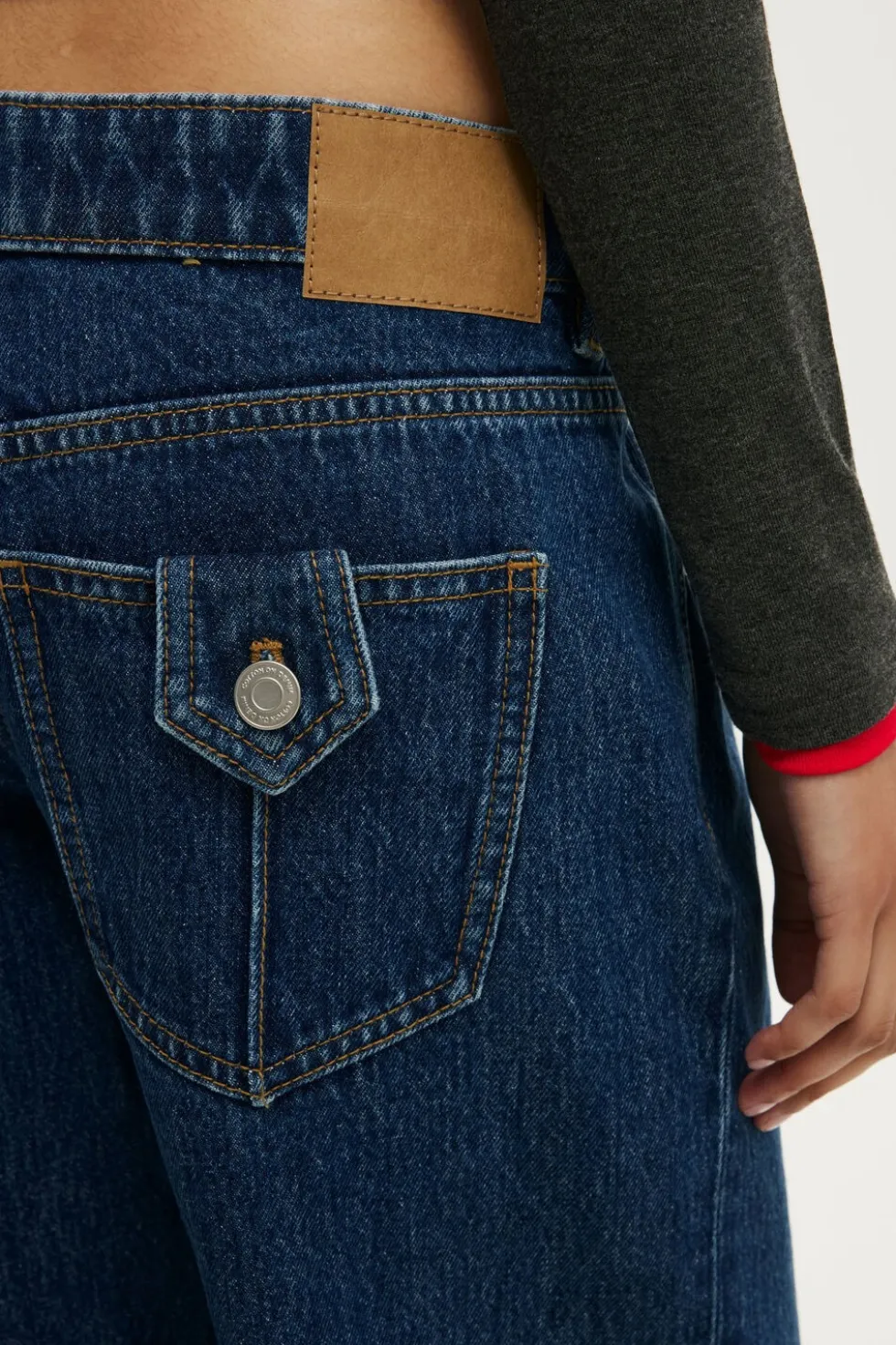 Petite Low Rise Straight Jean