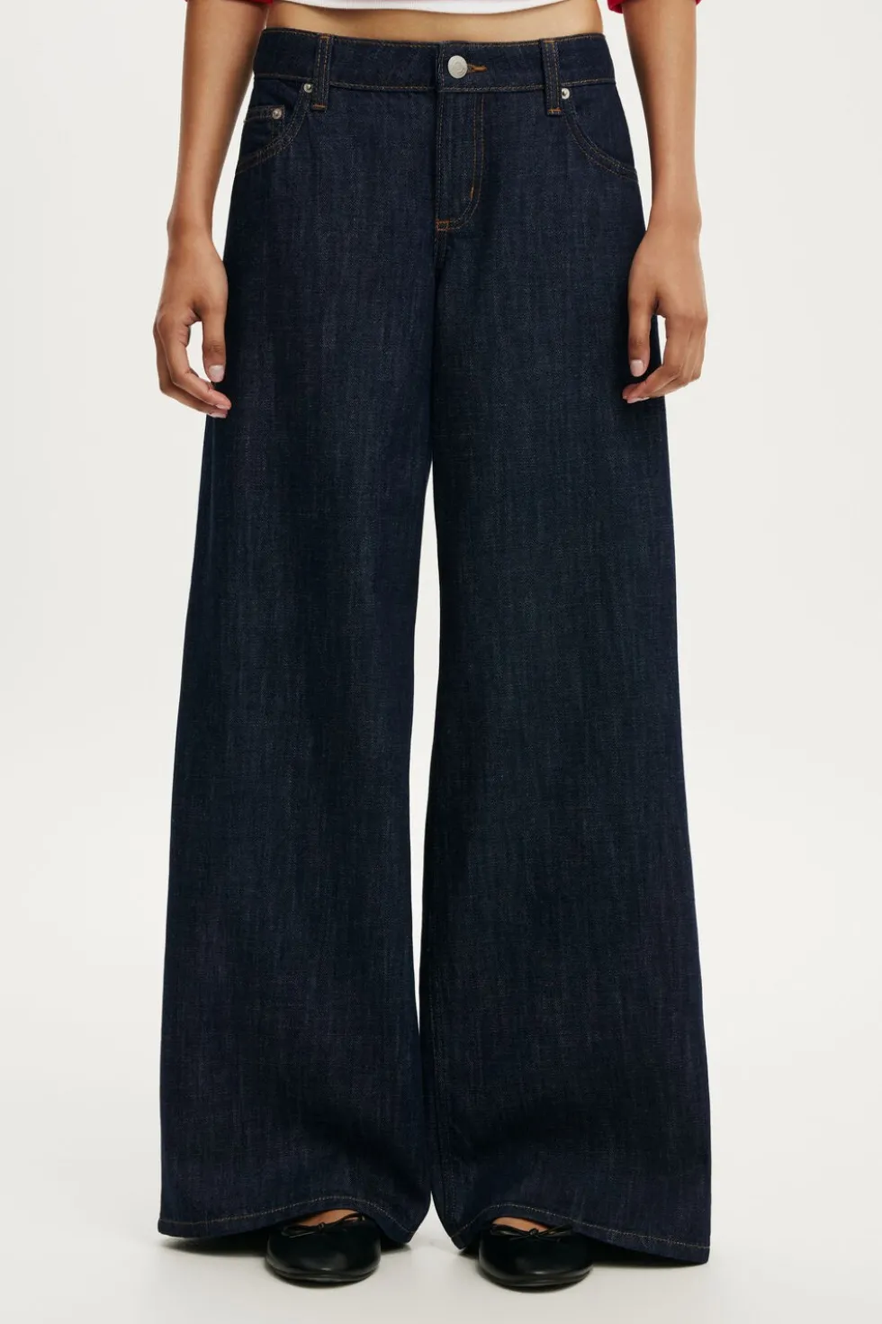 Petite Low Rise Wide Jean