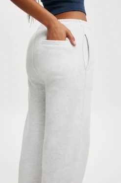 Plush Essential Straight Leg Sweatpant