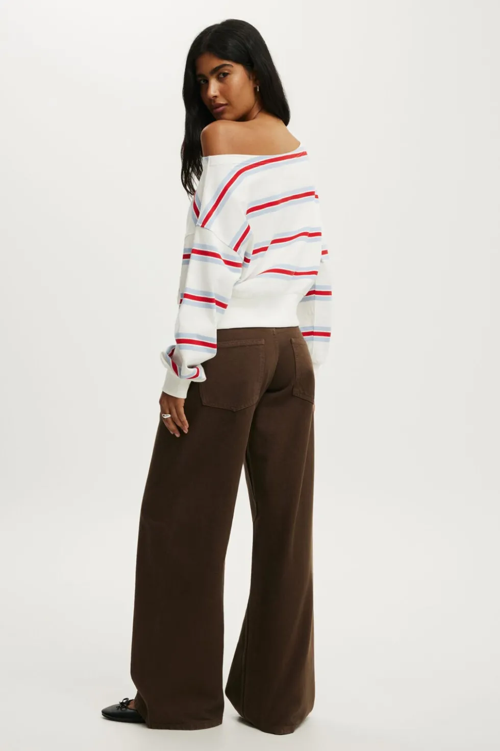 Relaxed Off Shoulder Sweatshirt