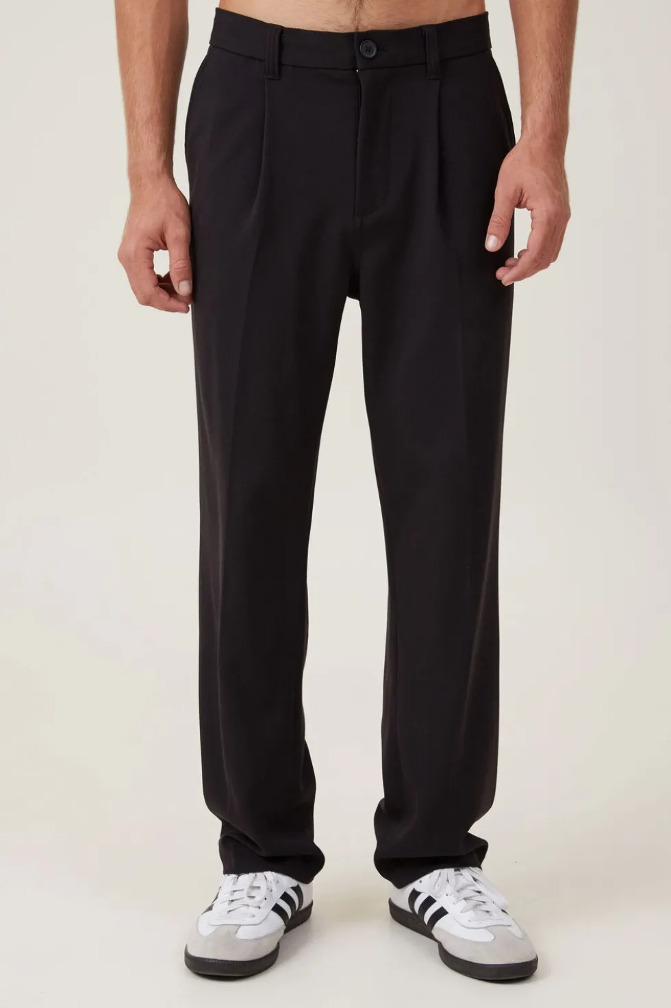 Relaxed Pleated Pant