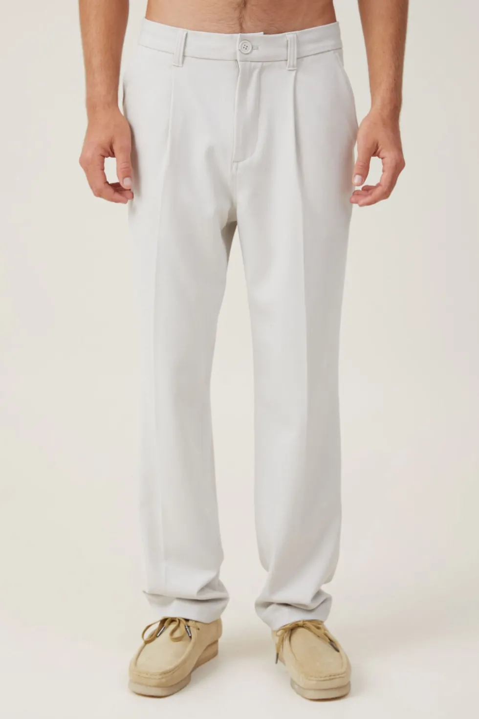 Relaxed Pleated Pant