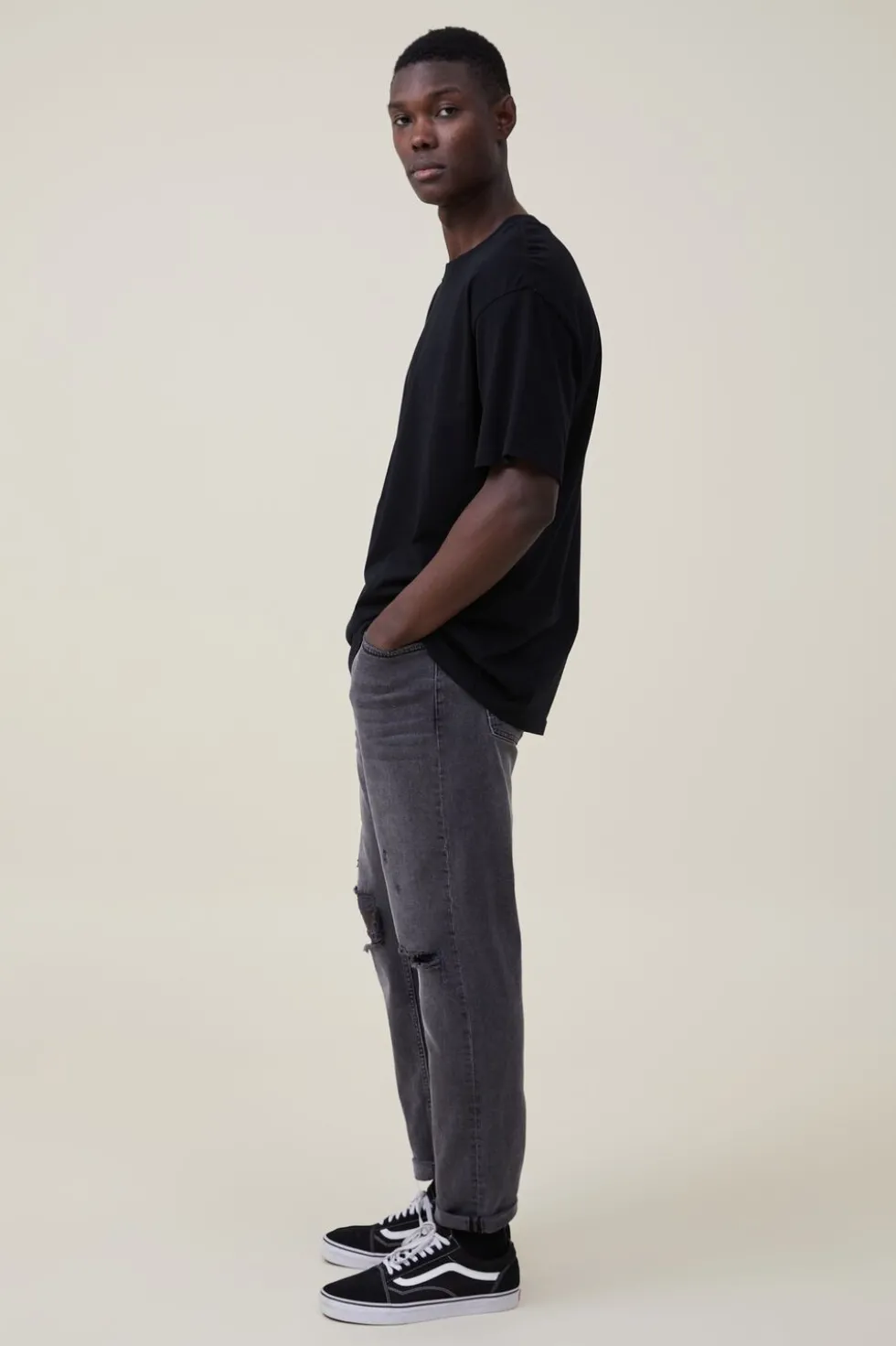 Relaxed Tapered Jean