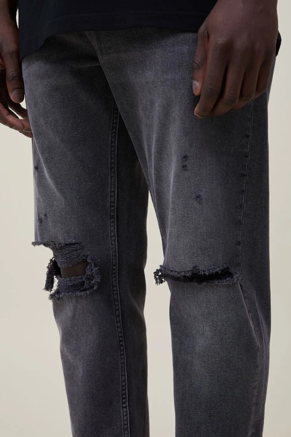 Relaxed Tapered Jean