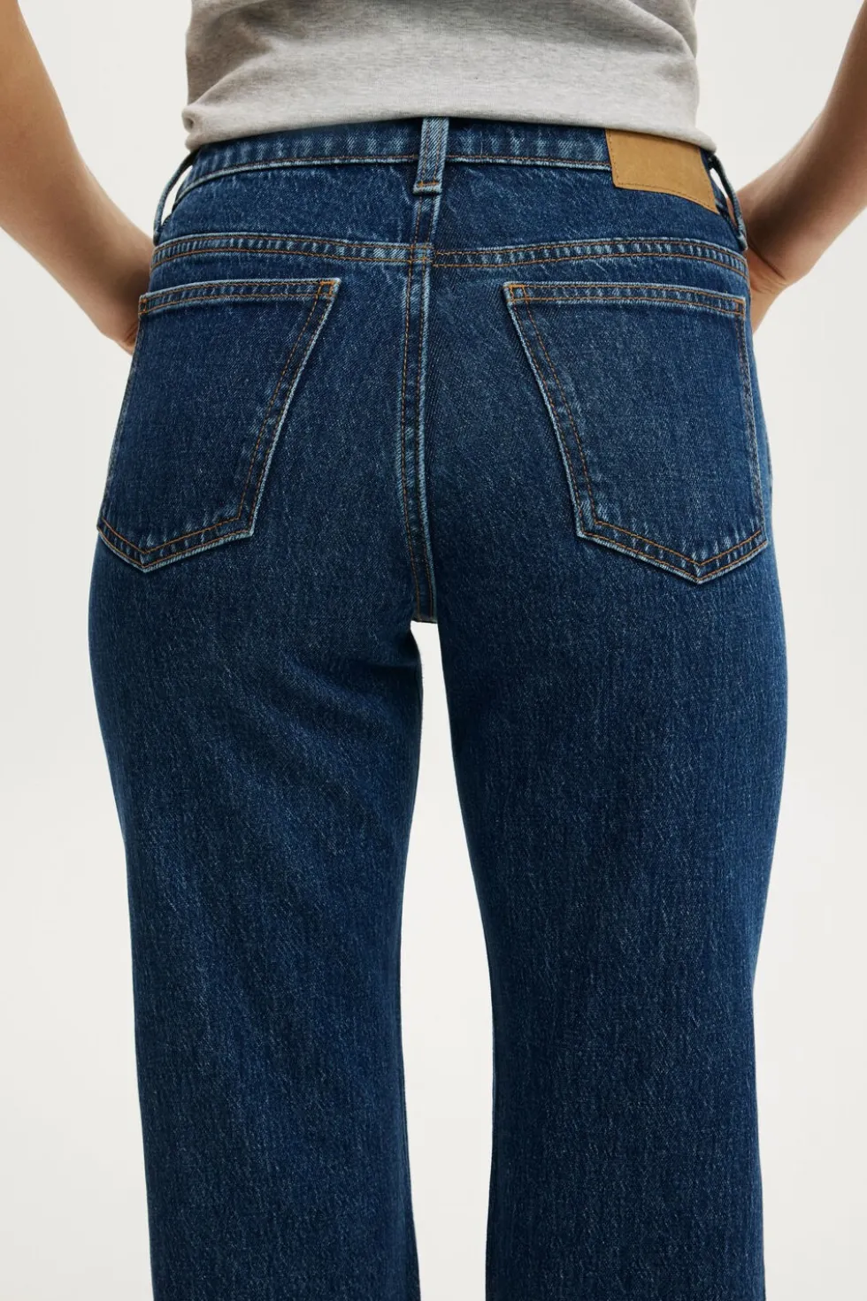 Stretch Slim Straight Jean