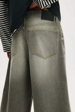 Super Baggy Jort