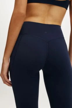 Ultra Luxe Invisible Scrunch Flare