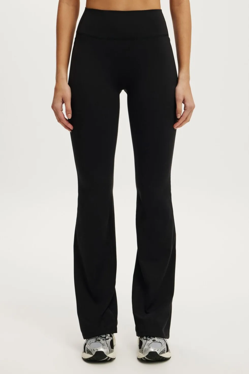 Ultra Luxe Invisible Scrunch Flare