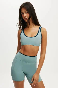 Ultra Soft Low Back Crop