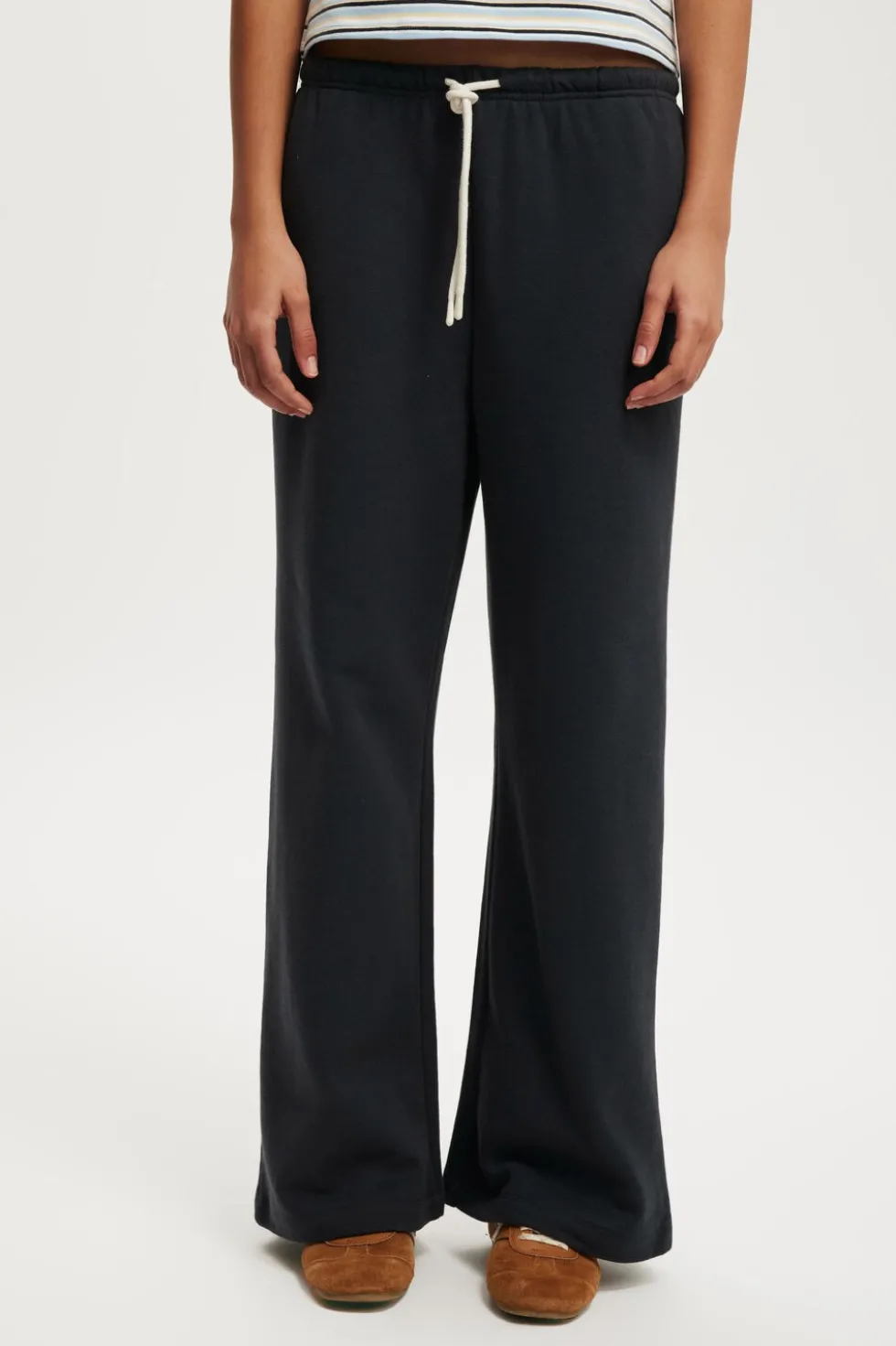 Wide Leg Sweatpant