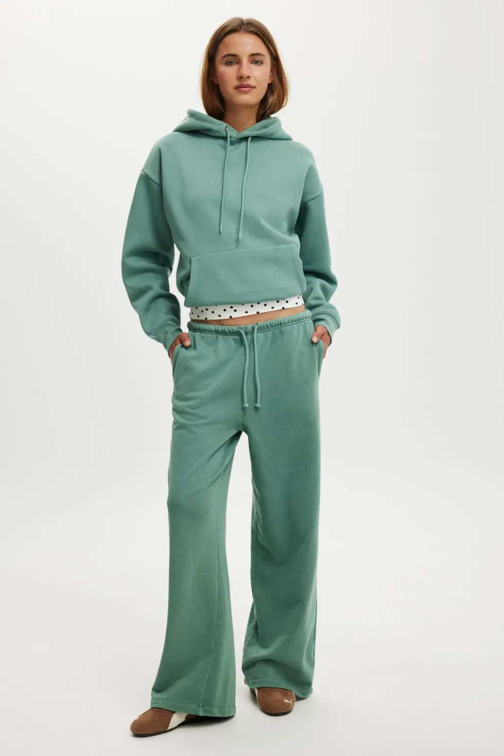 Wide Leg Sweatpant